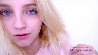 Stunning Blonde Teen Gives An Amazing Blowjob In High Definition