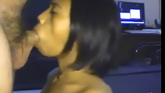 Asian Amateur Gives Head