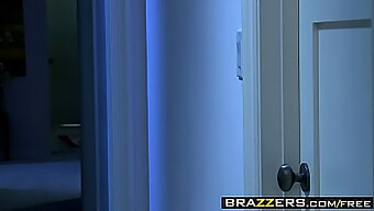 Lela Star E Johnny Sins Em Uma Sessão Quente No Brazzers