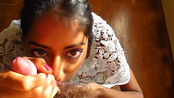 Indian Babe'S Blowjob Skills