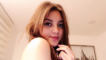 College Girl With Colombian Roots Enjoys Flaunting Her Untouched And Tight Vagina To Mature Viewers On Webcam