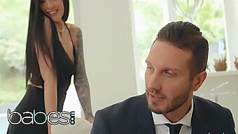 Marley Brinx ve Quinton James, oral ve sakso eylemiyle sıcak bir buluşmada