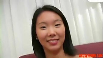 Jolie Adolescente Asiatique: Vidéo Porno Non Rémunérée Mettant En Vedette Katherine Lee