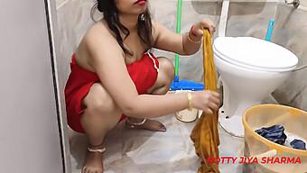 Mature Indian Housewife Seduces While Doing Laundry In Explicit Video